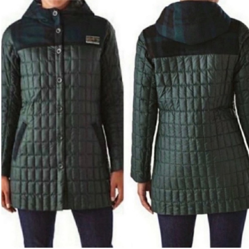 Patagonia Rare Recycled Down Hooded Coat Carbon
Green Medium - Picture 3 of 17